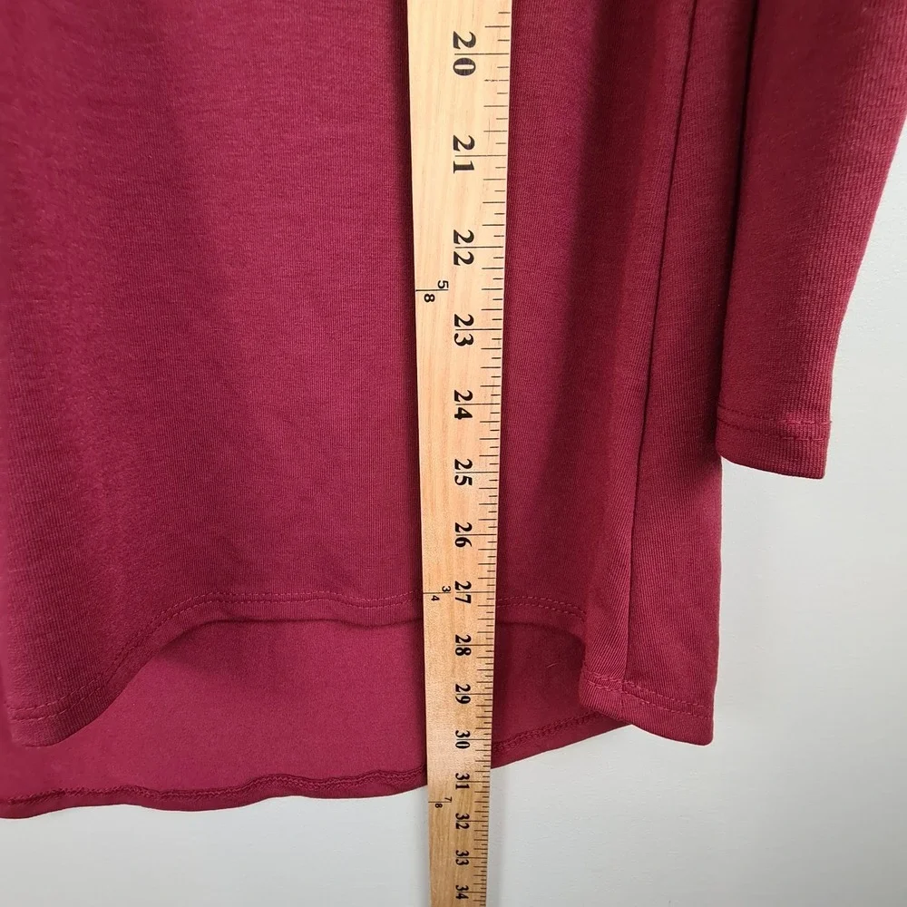 LuLaRoe Women's Lynnae Long Sleeve Top Size Small In Berry Tunic Comfort Round - Picture 6 of 7